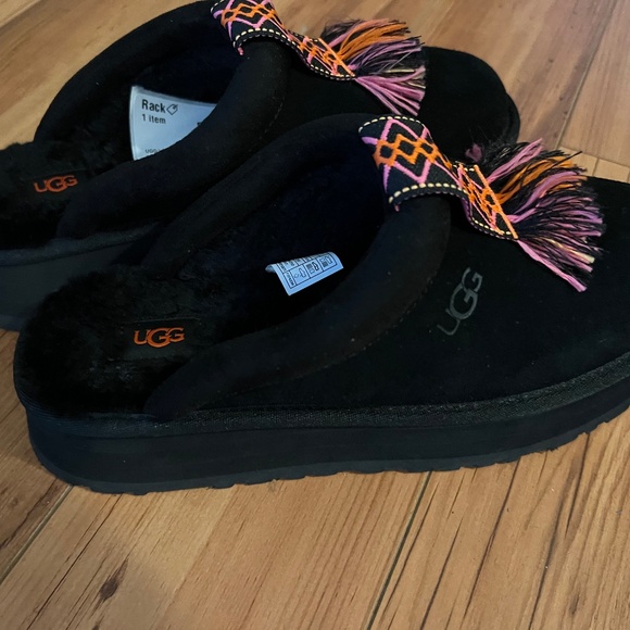 ::LAST PAIR::UGG® Tazzle Embroidered Strap Wool Blend Lined Platform Clog::New::